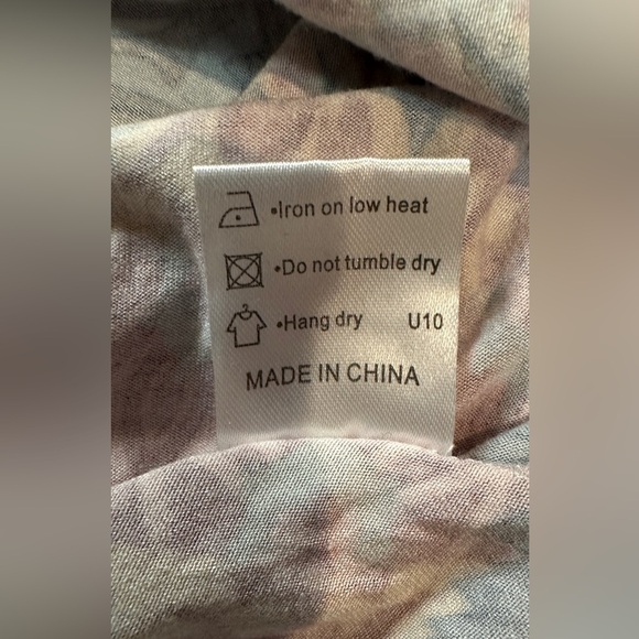 Popyoung Long Sleeve Tunic Handkerchief Hem Blue Medallion Design Women’s Sz M - Picture 8 of 8